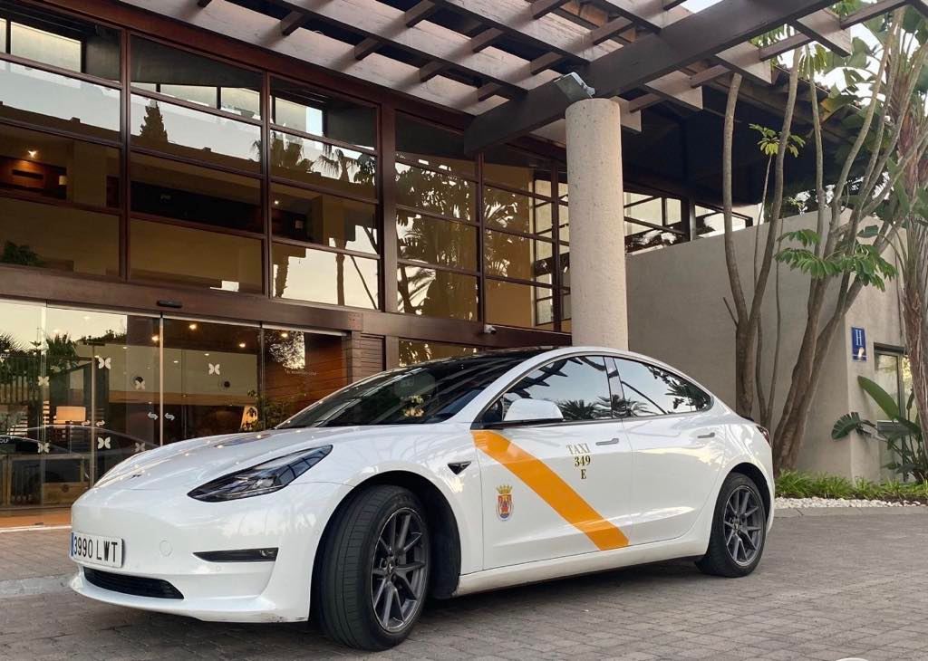 TESLA • ALAYAN